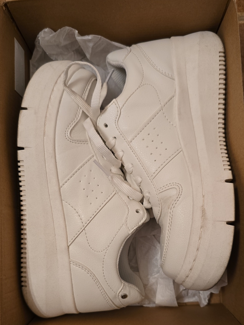 Dr. Scholl's Women's White Platform Sneakers Odorban (EUC)